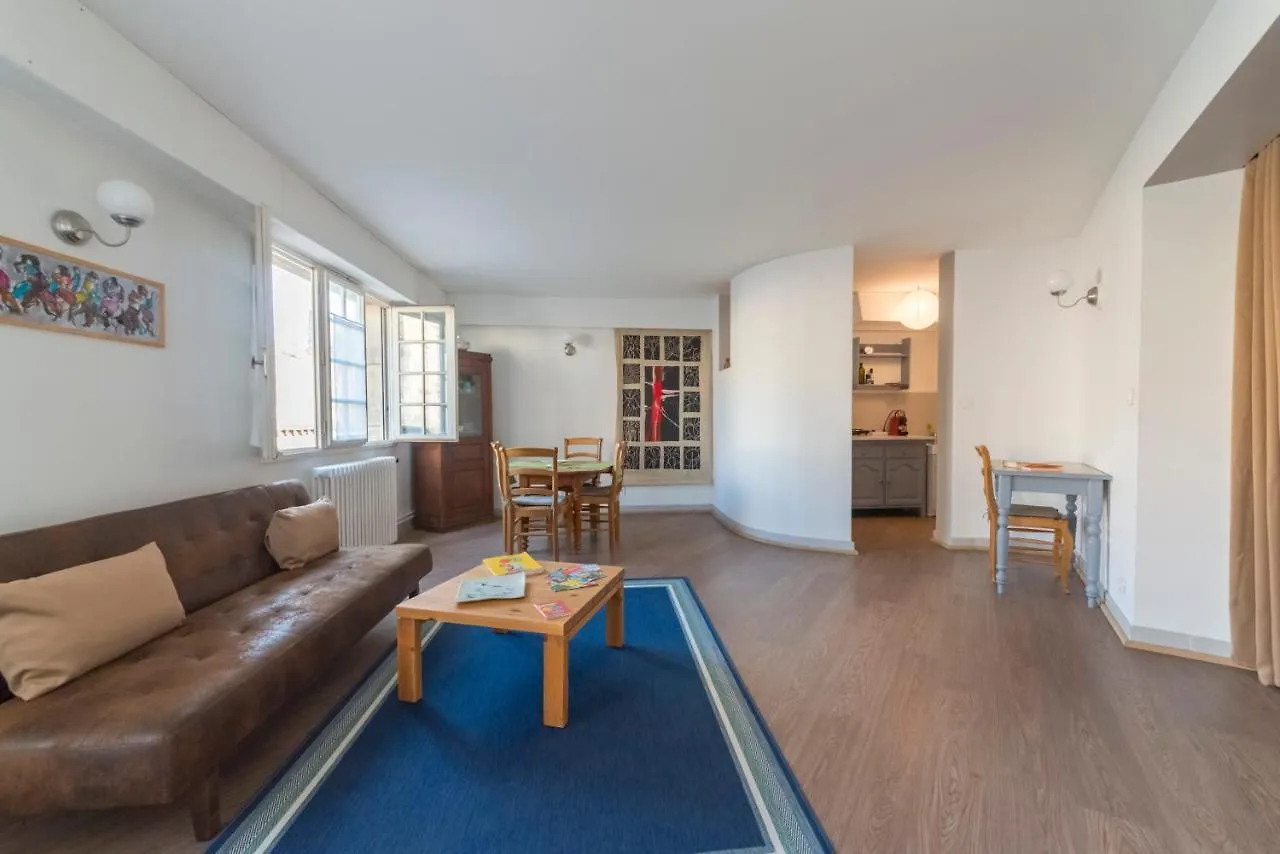 Apartment Appartement De Charme - Vue Sur Remparts - Wifi Gratuit - Parking Payant A Proximite Avignon